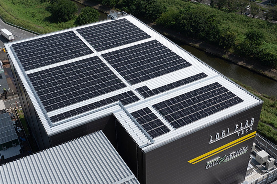 Solar power generation equipment installed on rooftop
(LOGI FLAG TECH Tokorozawa I)